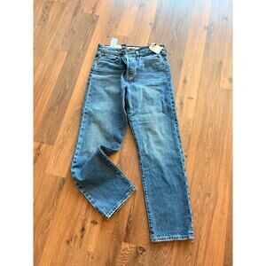 NEW Levi's Premium WEDGIE Icon  STRAIGHT FIT WOMEN'S JEANS Sz 28